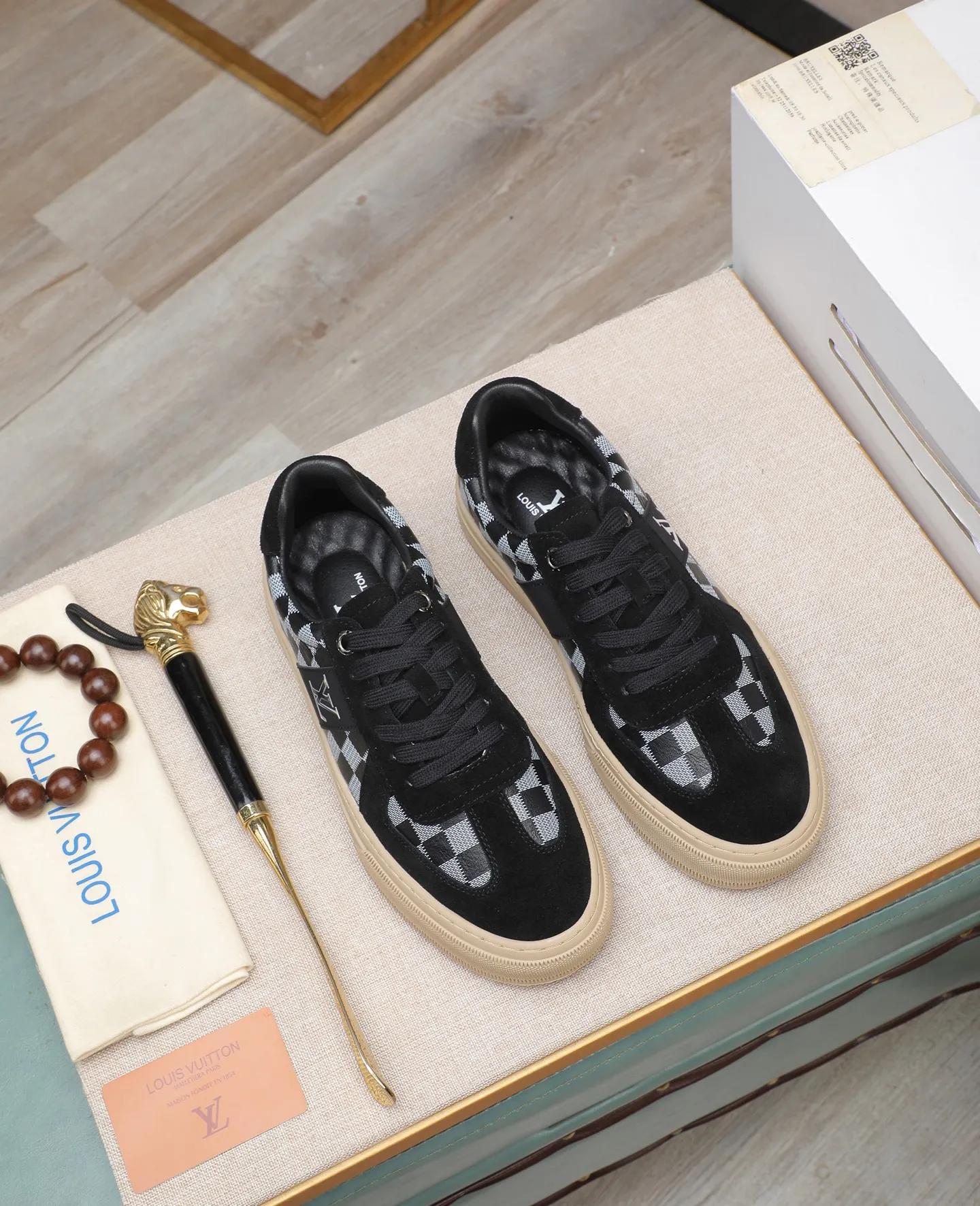 Men's shoes 💰420 📛📛(Niuli) high-end [LOUIS VUITTON】Louis Vuitton official website synchronizes new products👟Milan fashion catwalk style🇰🇾🇰🇾LV house logo, celebrity style, a must-have for fashionistas⚠️First-layer calfskin➕Cowhide lining➕Official website original original outsole👞Number 38-44